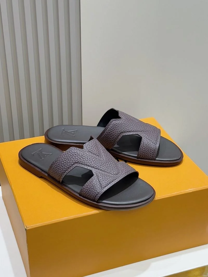 Louis Vuitton Slippers Sleek 32585