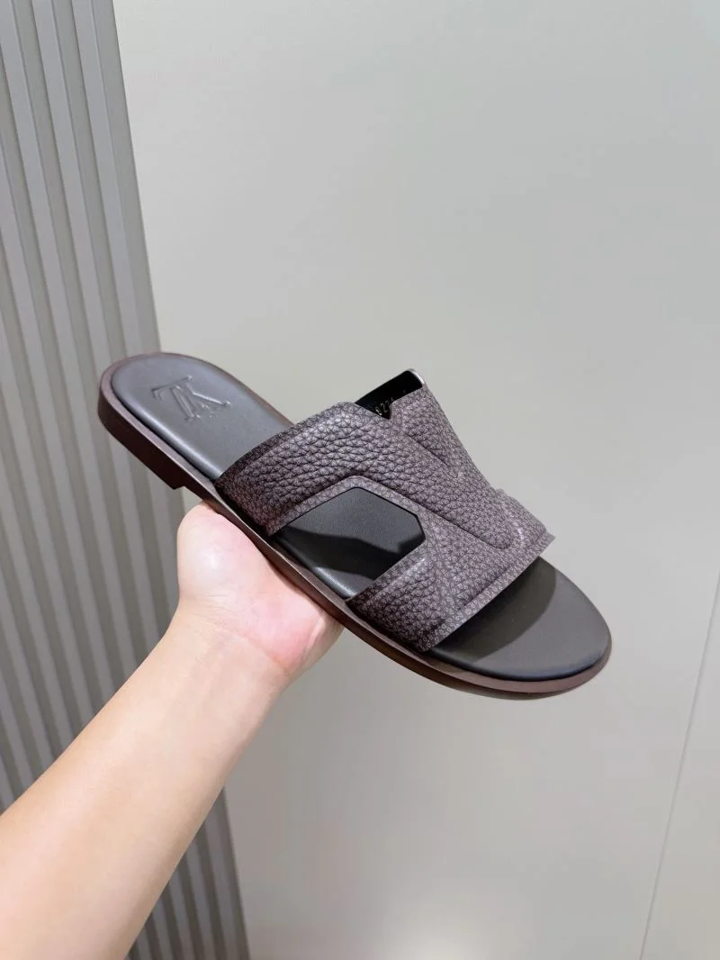 Louis Vuitton Slippers Sleek 32585