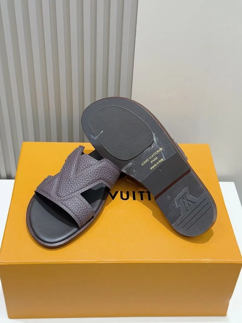 Louis Vuitton Slippers Sleek 32585