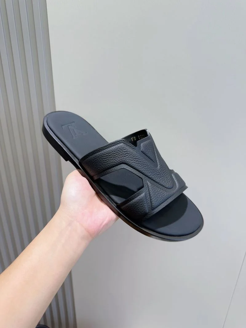 Timeless Louis Vuitton Slippers 32594