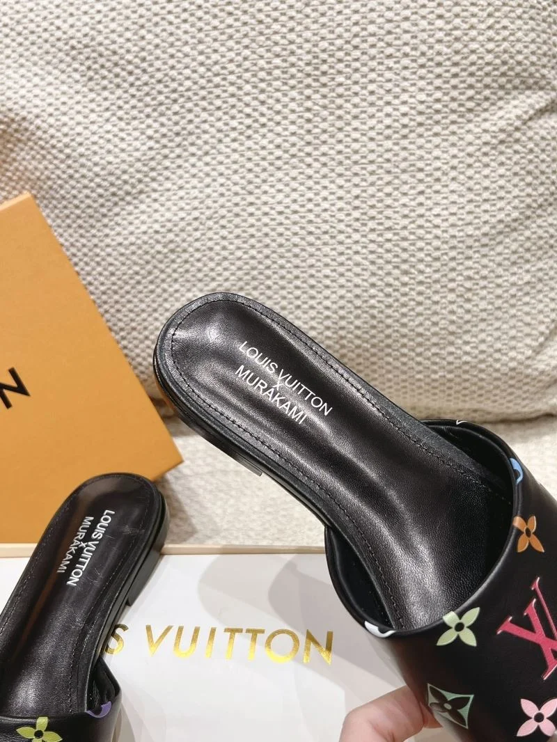 Modern Louis Vuitton Slippers 33290