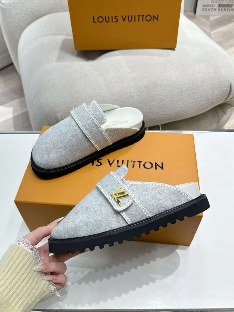 UrbanChic Louis Vuitton Slippers 33309