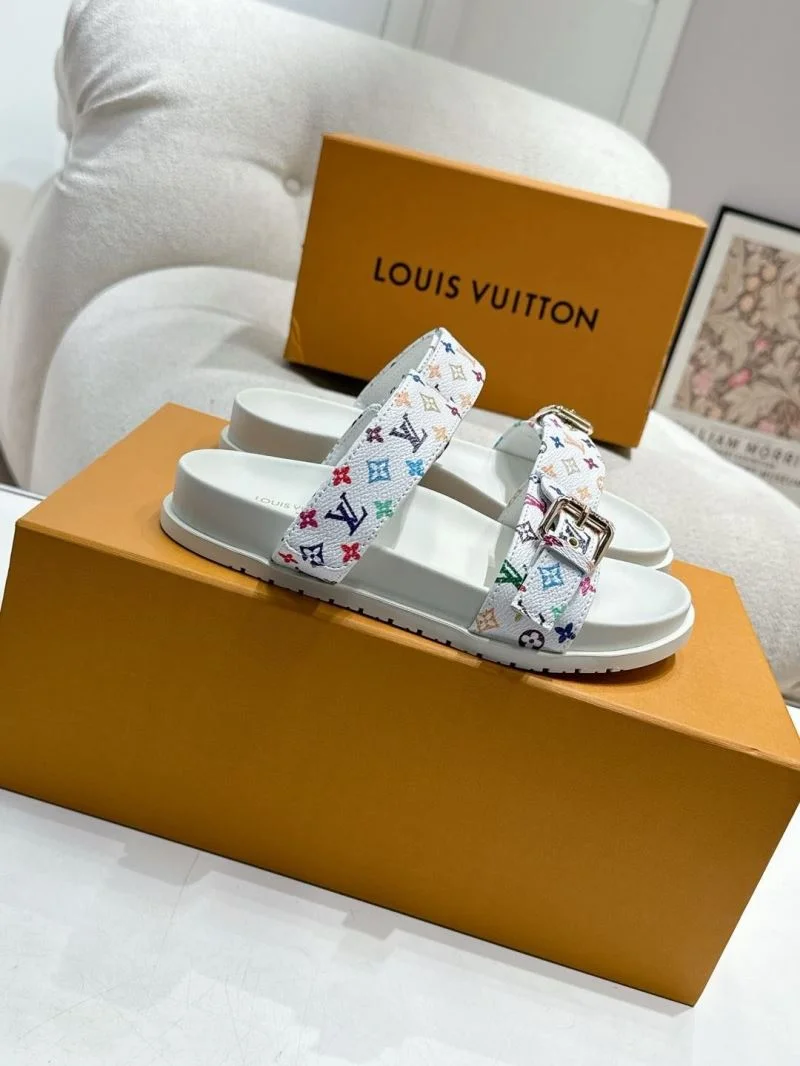 Contemporary Louis Vuitton Slippers 33298
