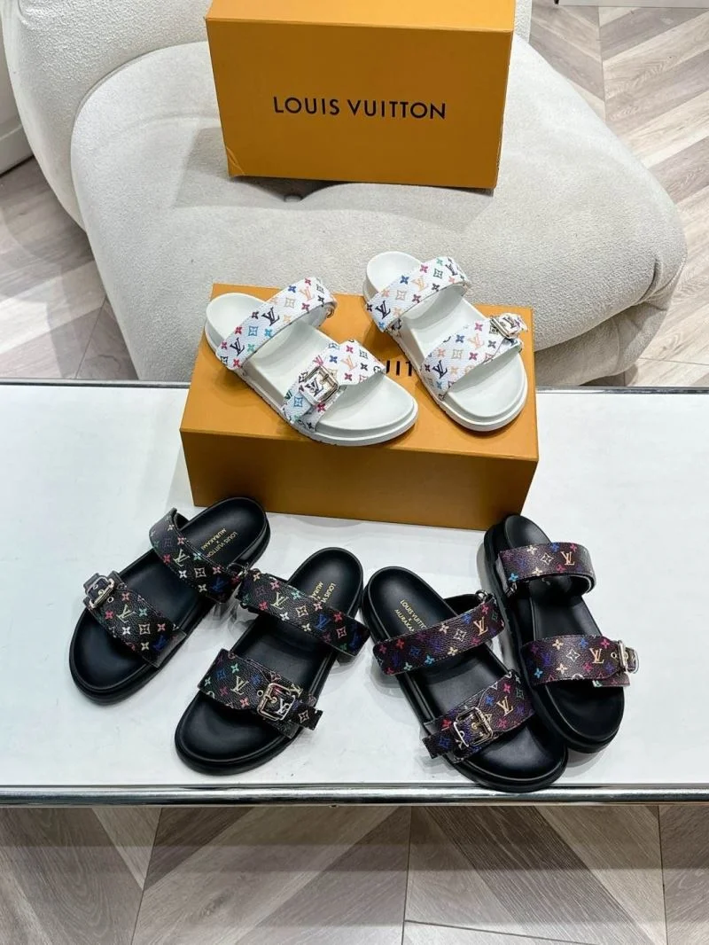 Contemporary Louis Vuitton Slippers 33298