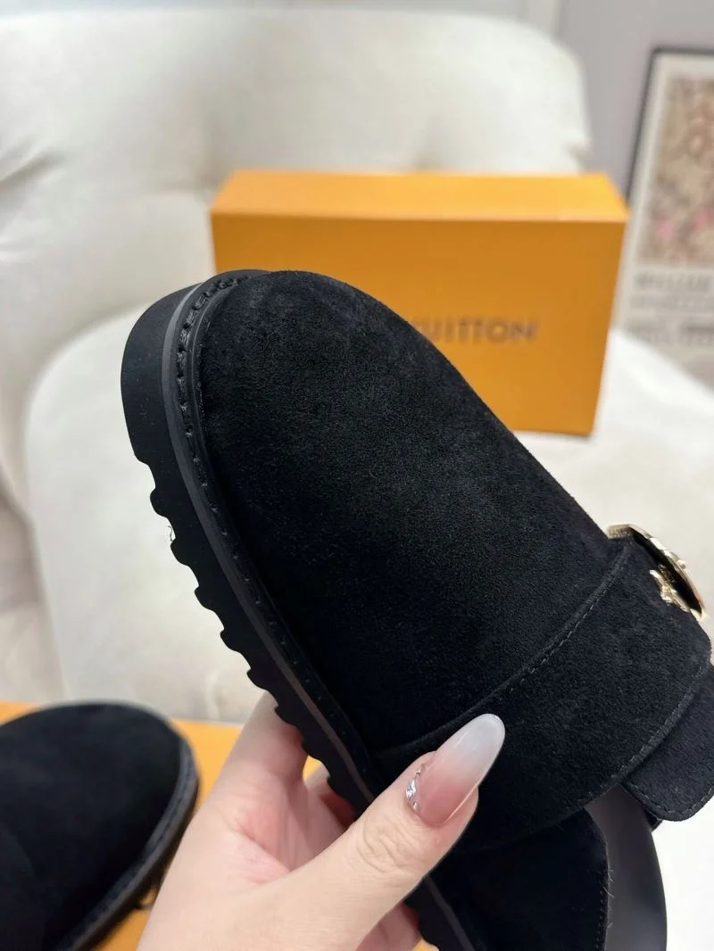 EasyMatch Louis Vuitton Slippers 33310