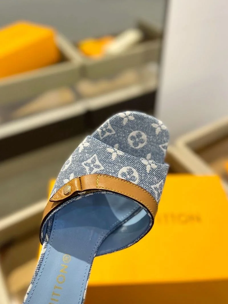 Louis Vuitton Slippers Trendy 33286