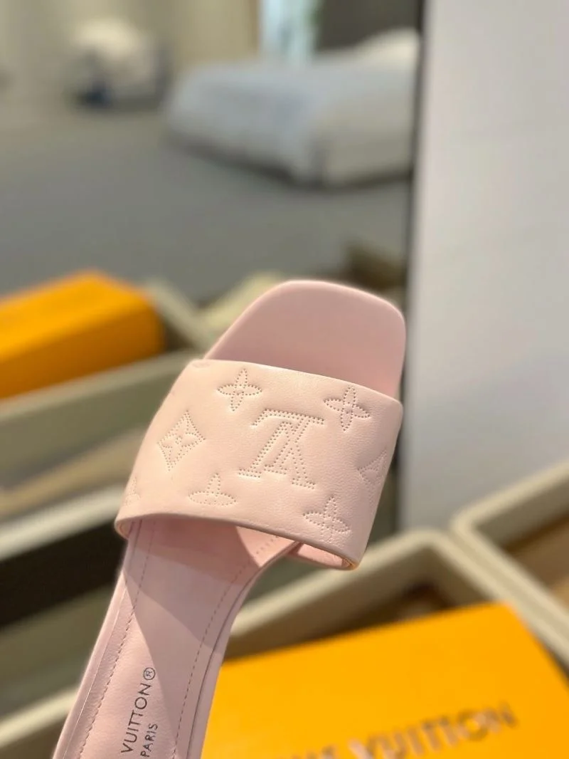 Louis Vuitton Slippers StreetReady 33282