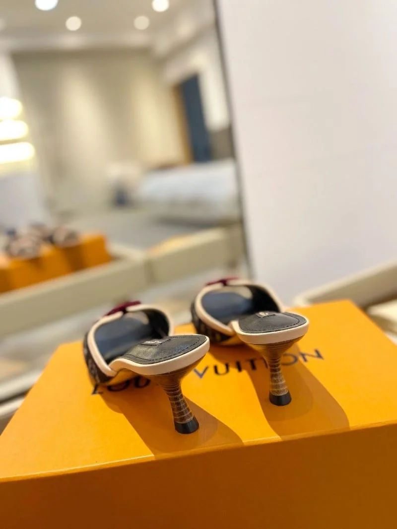 Louis Vuitton Slippers Bold 33281
