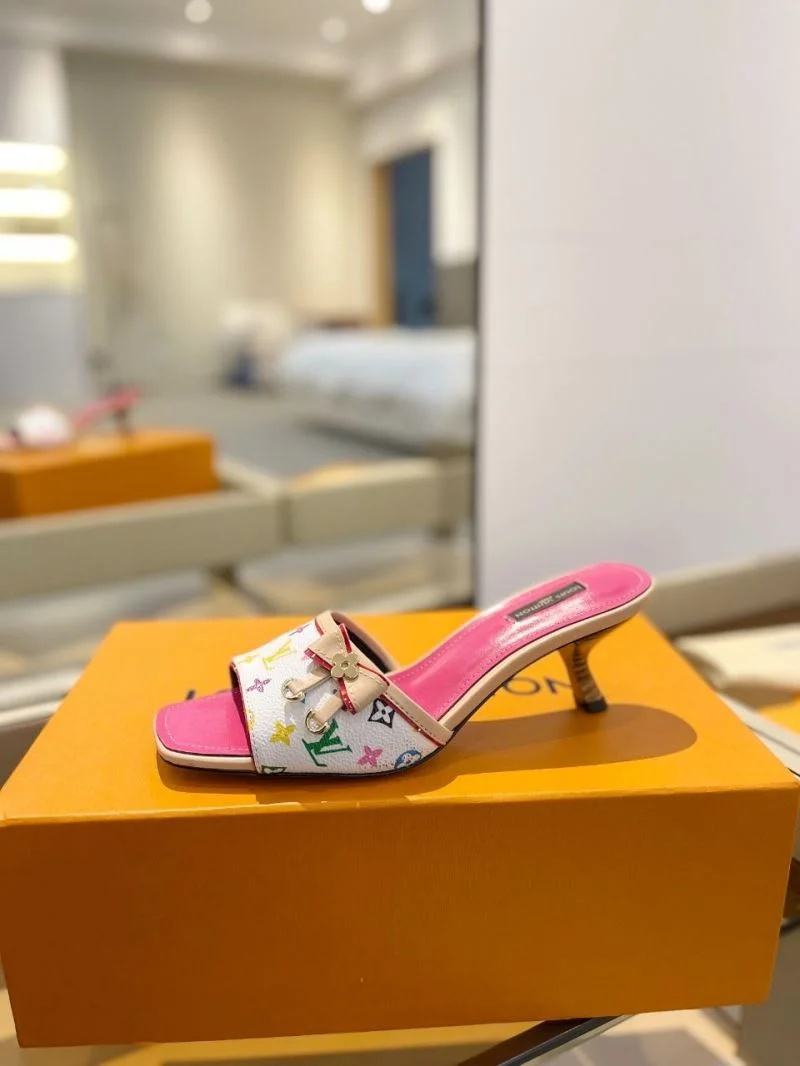Refined Louis Vuitton Slippers 33278