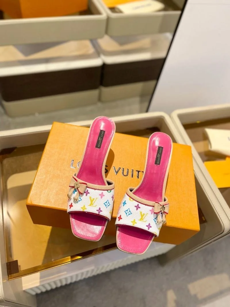 Refined Louis Vuitton Slippers 33278