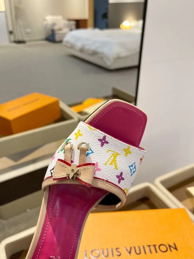 Refined Louis Vuitton Slippers 33278