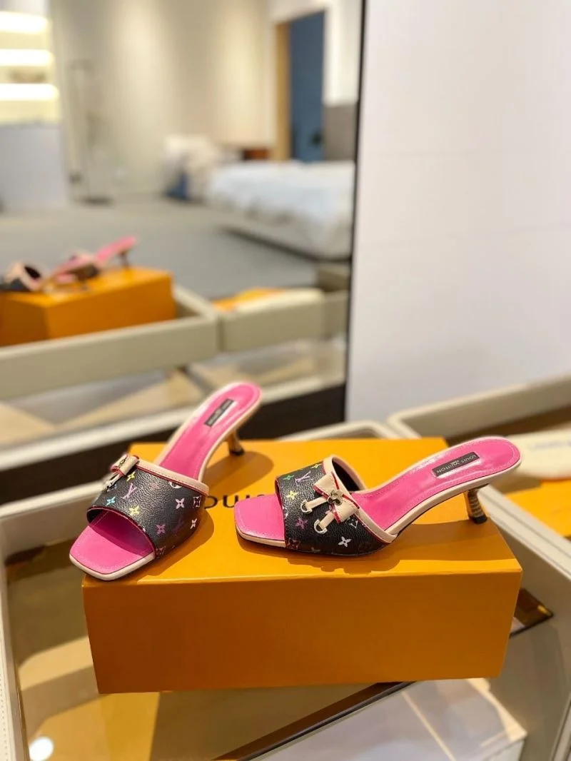 Timeless Louis Vuitton Slippers 33276