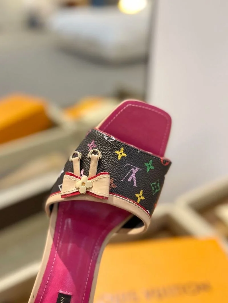 Timeless Louis Vuitton Slippers 33276