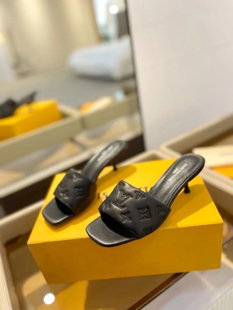NewStyle Louis Vuitton Slippers 33274