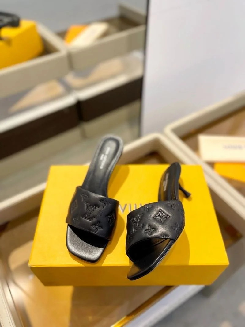 NewStyle Louis Vuitton Slippers 33274