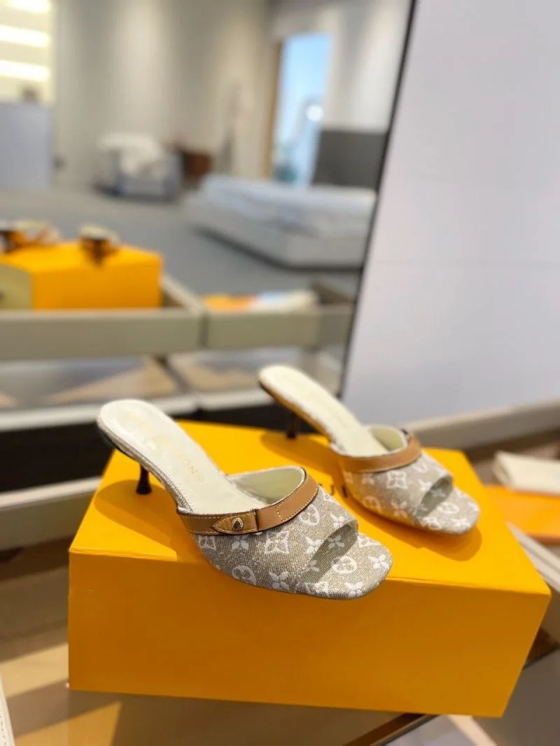 Sophisticated Louis Vuitton Slippers 33273