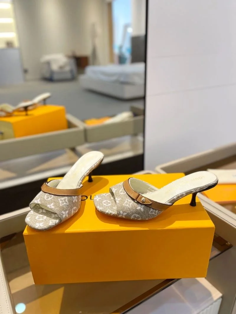 Sophisticated Louis Vuitton Slippers 33273