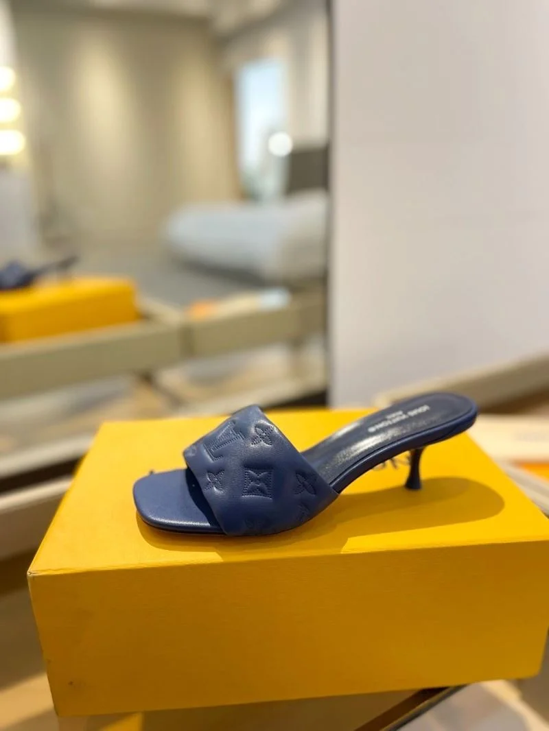 Louis Vuitton Slippers Sustainable 33257