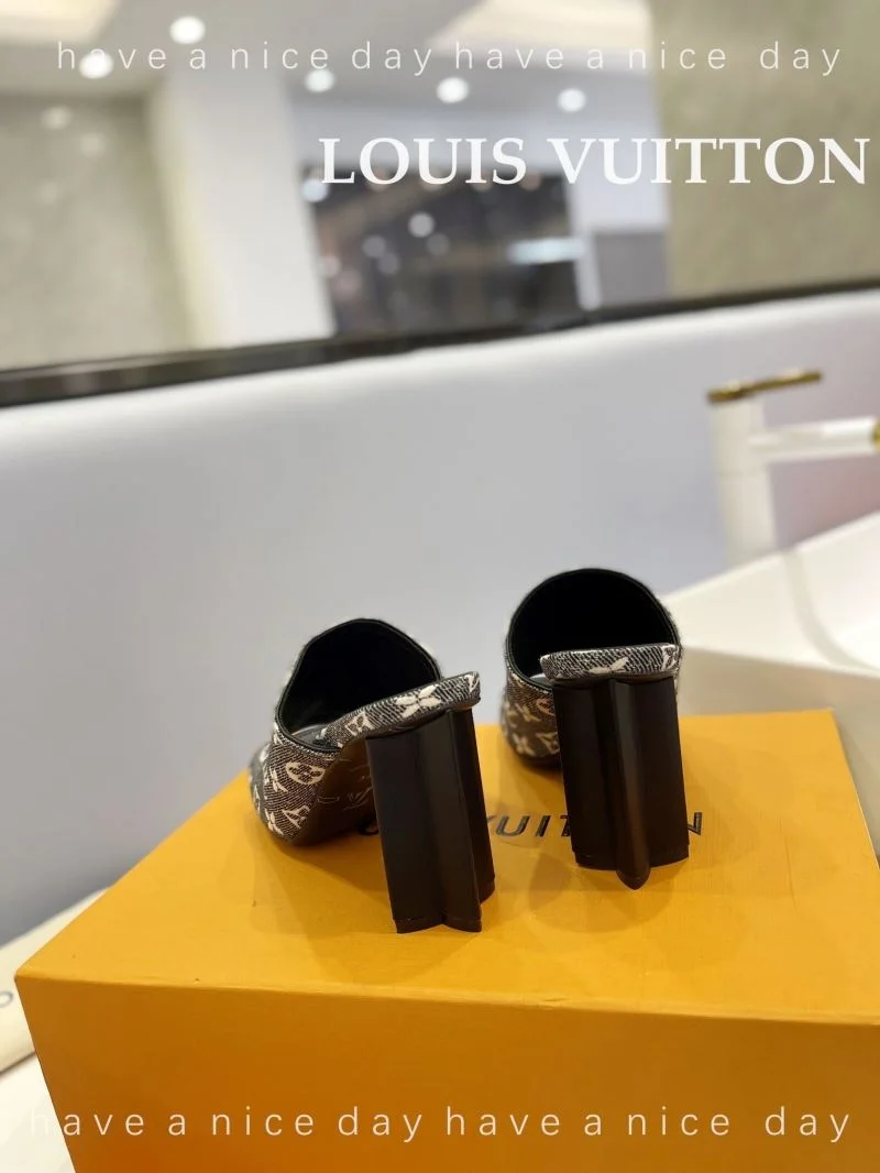 EasyMatch Louis Vuitton Slippers 33270