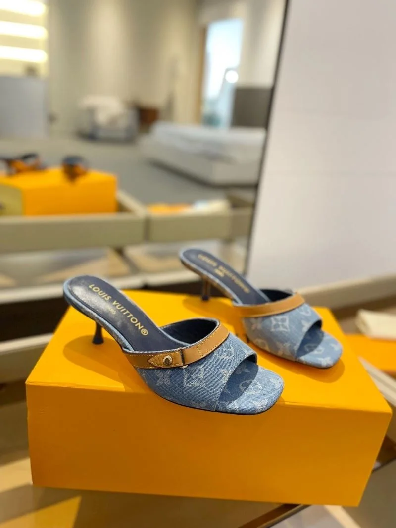 Cozy Louis Vuitton Slippers 33269