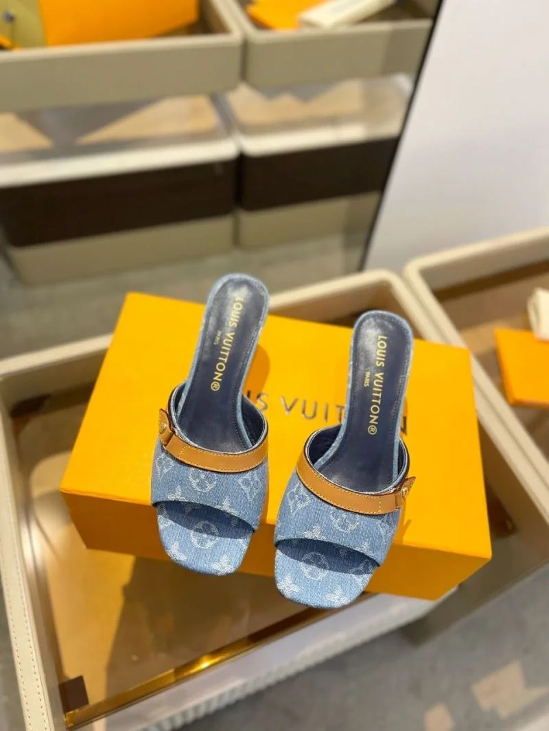 Cozy Louis Vuitton Slippers 33269