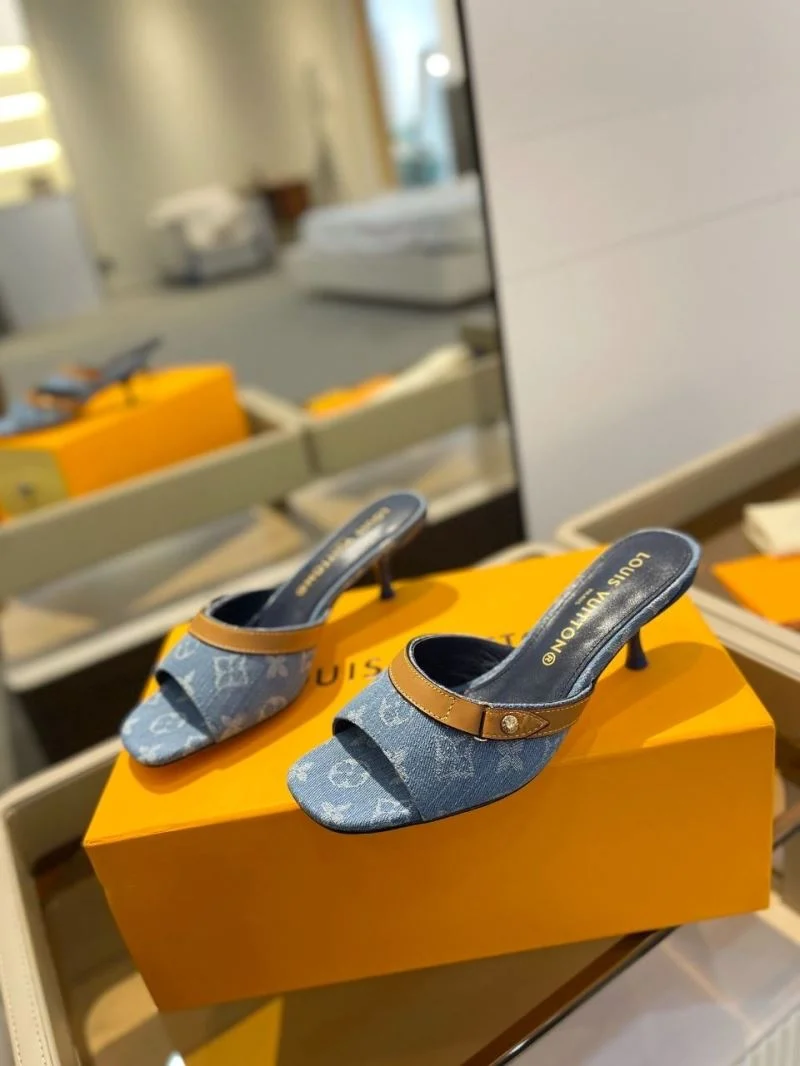 Cozy Louis Vuitton Slippers 33269