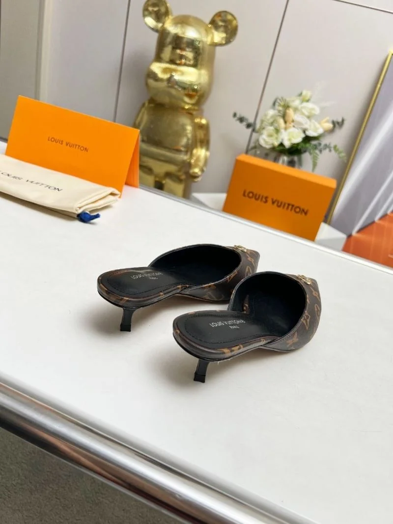 Louis Vuitton Slippers Sophisticated 33263