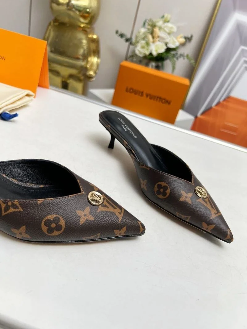 Louis Vuitton Slippers Sophisticated 33263