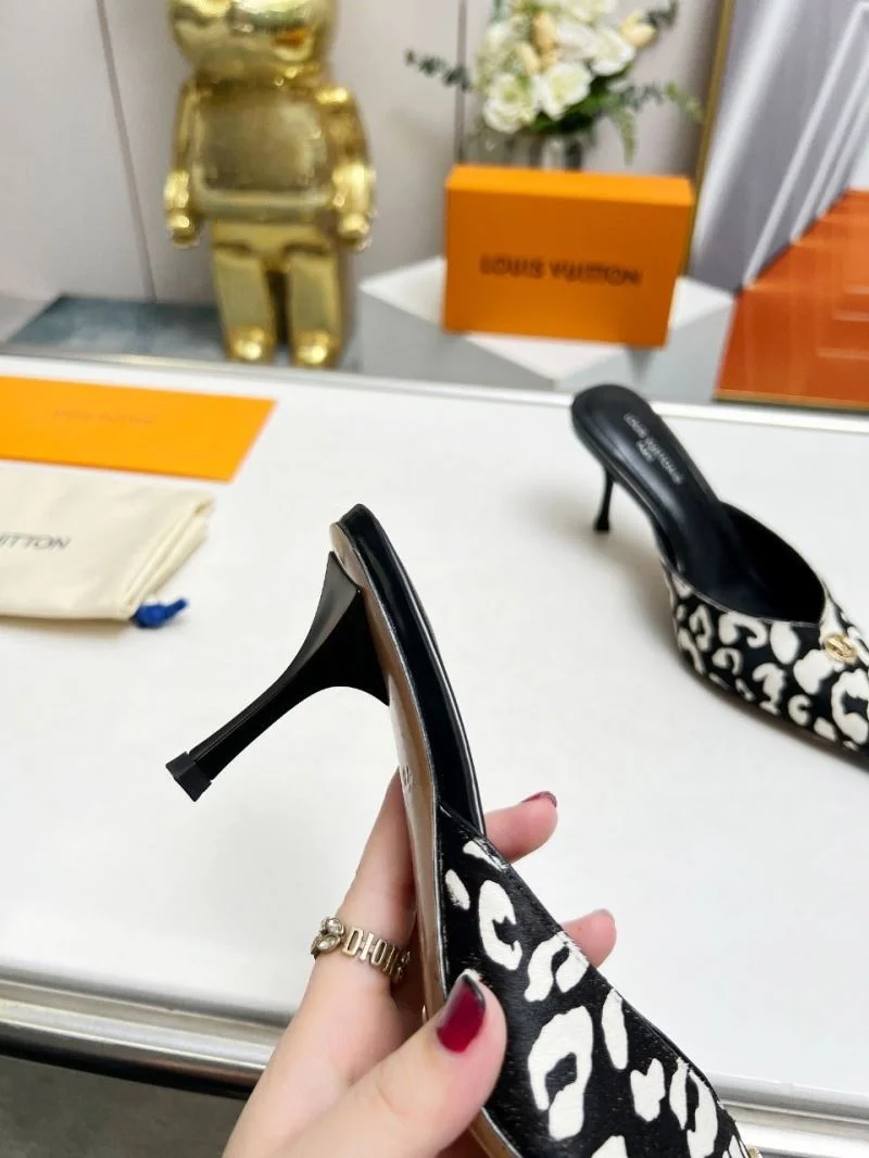Attractive Louis Vuitton Slippers 33250