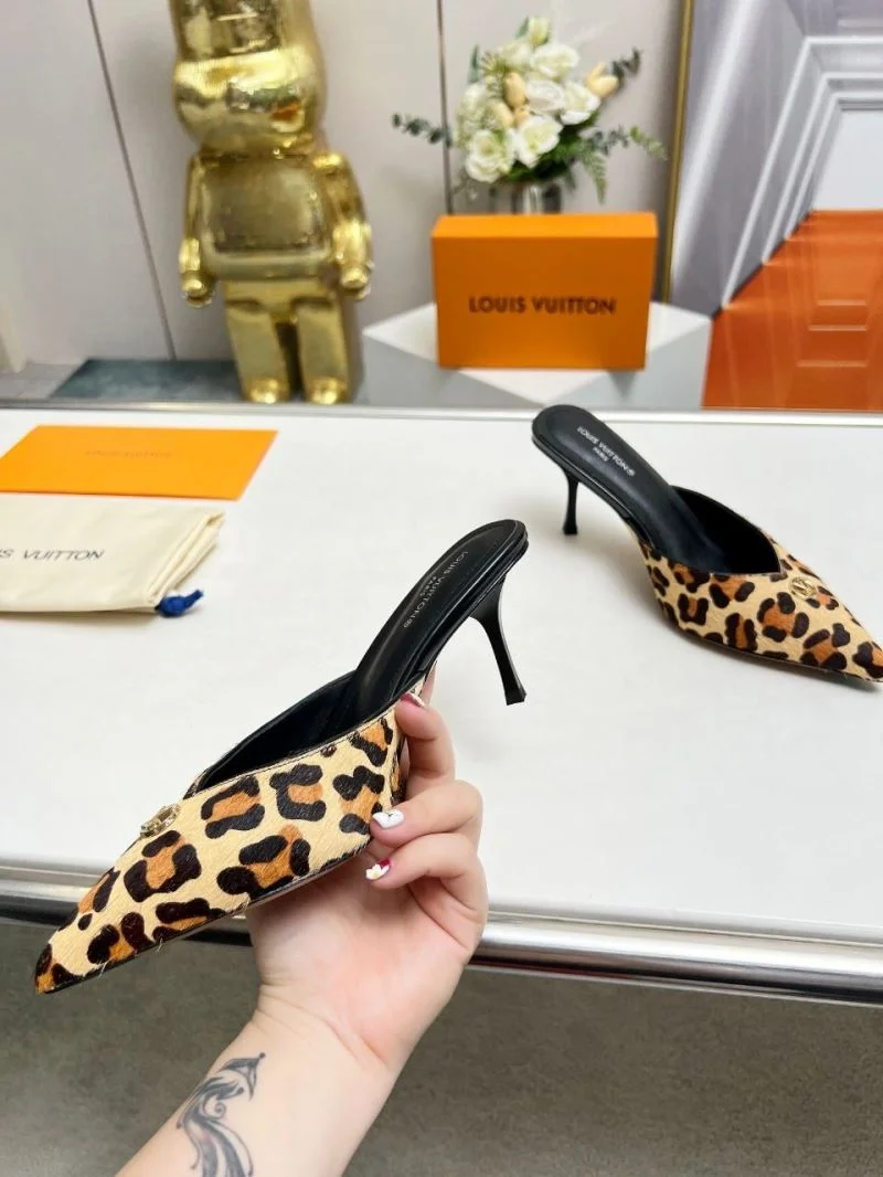 Louis Vuitton Slippers Supportive 33253