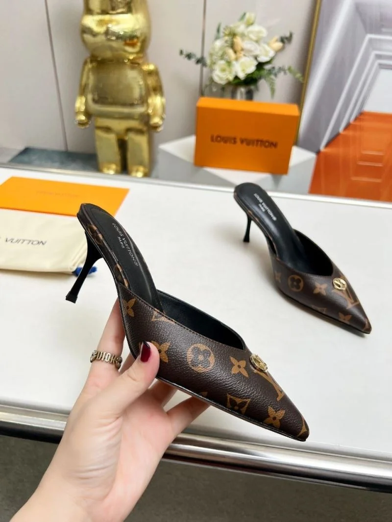 Unique Louis Vuitton Slippers 33242