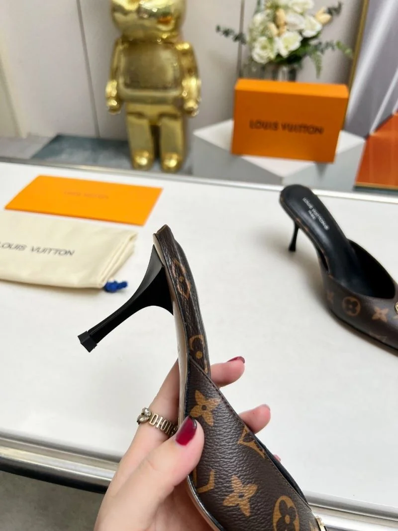 Unique Louis Vuitton Slippers 33242