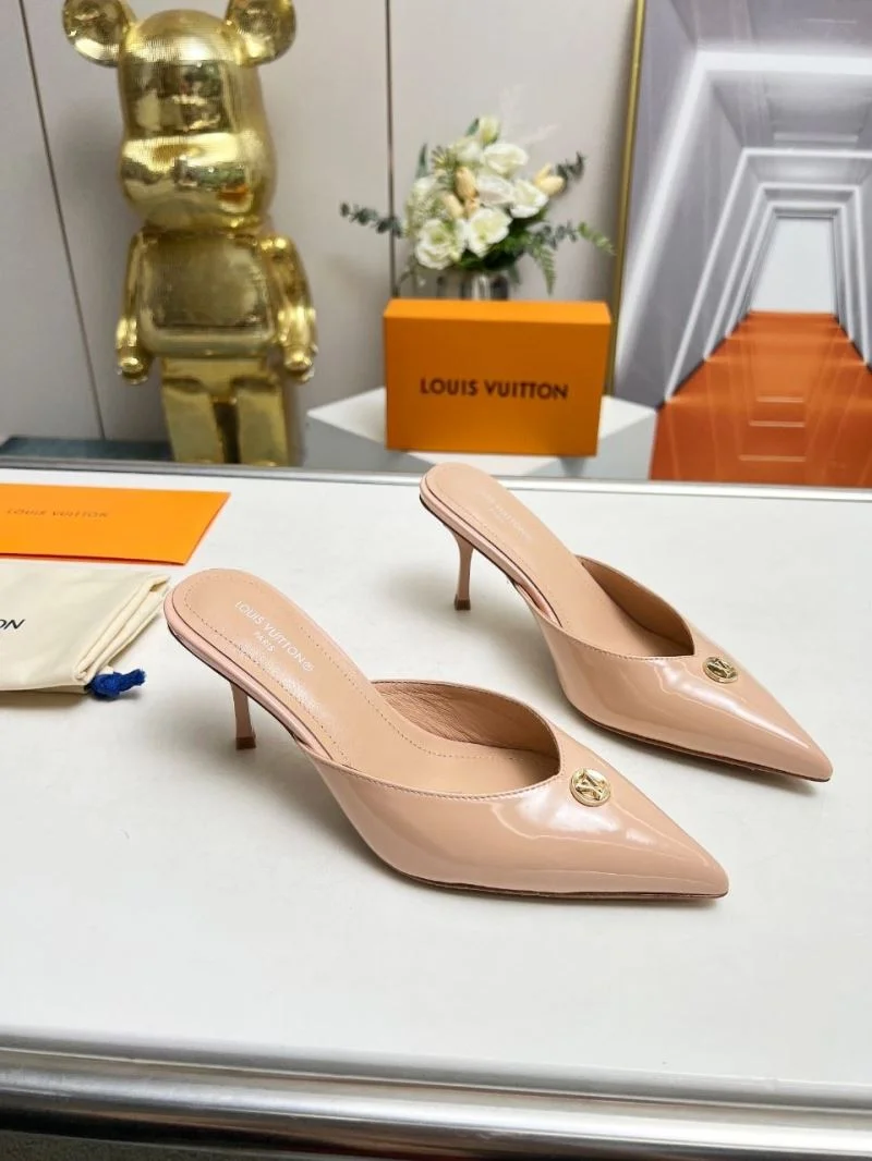 Minimalist Louis Vuitton Slippers 33268