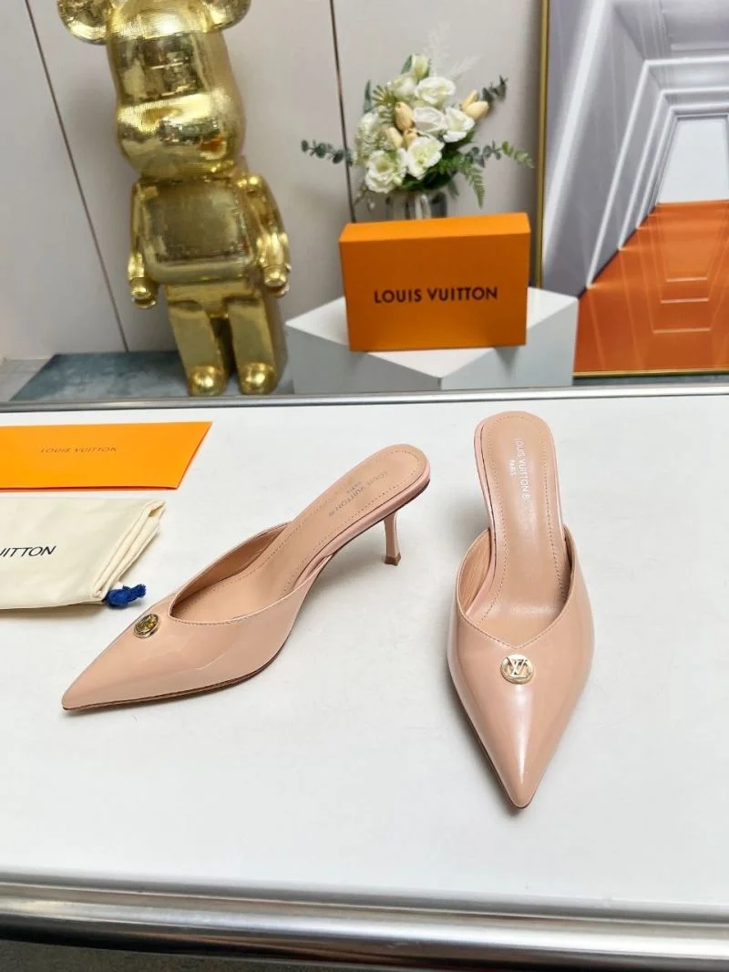 Minimalist Louis Vuitton Slippers 33268