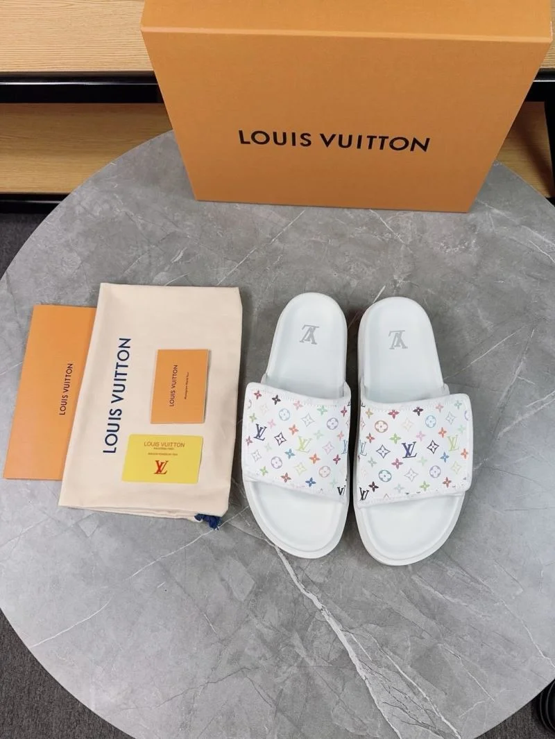 Bright Louis Vuitton Slippers 31149
