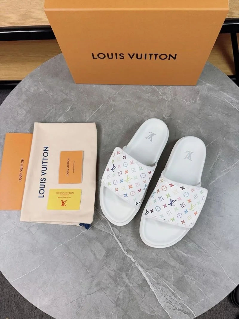 Bright Louis Vuitton Slippers 31149