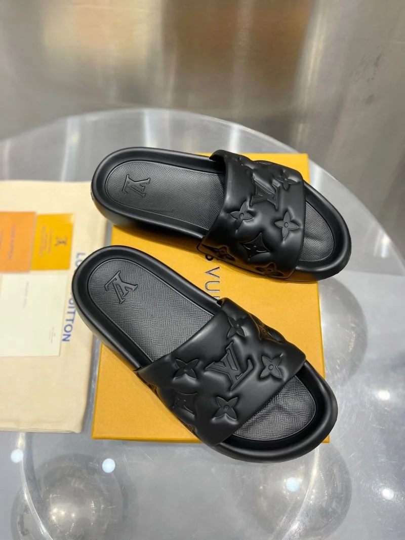 AllSeason Louis Vuitton Slippers 31136