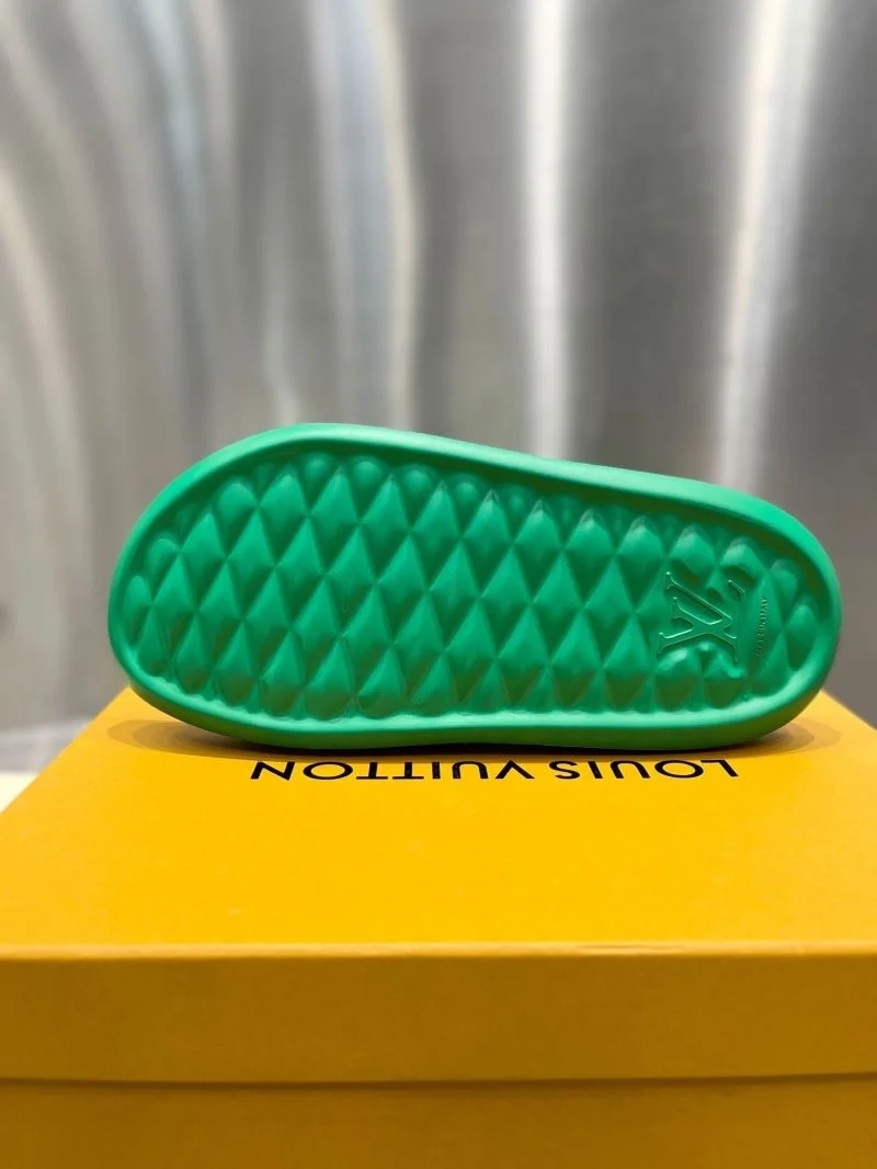 Popular Louis Vuitton Slippers 31141