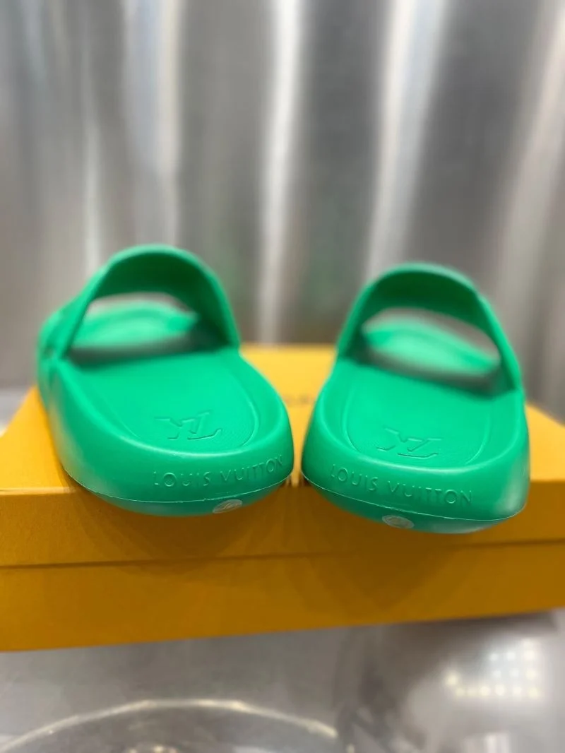 Popular Louis Vuitton Slippers 31141