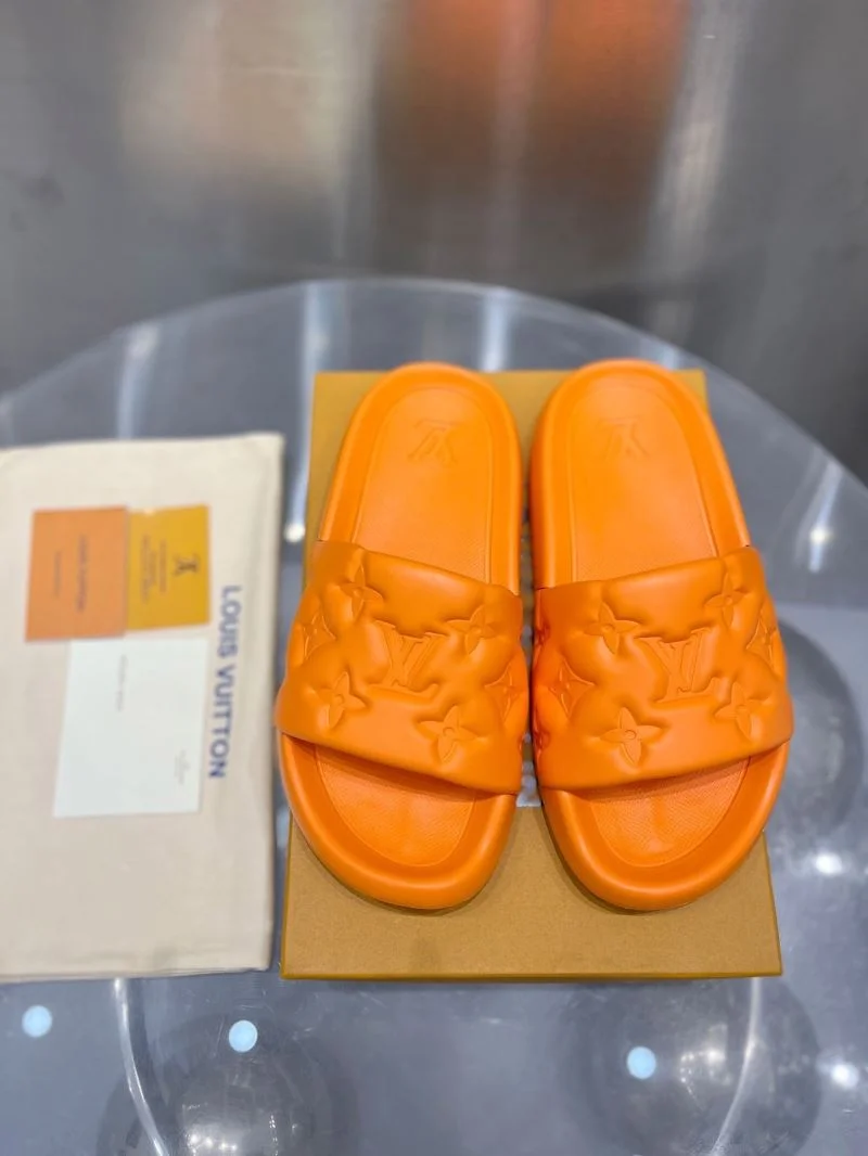 Thermal Louis Vuitton Slippers 31118
