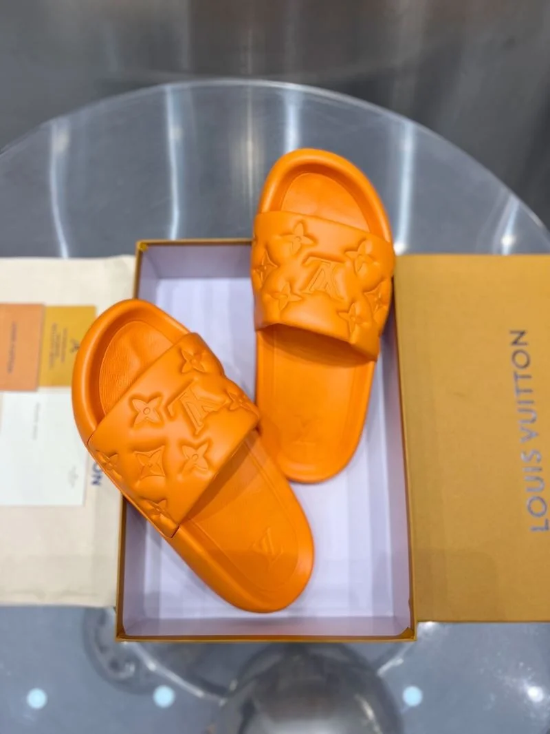 Thermal Louis Vuitton Slippers 31118