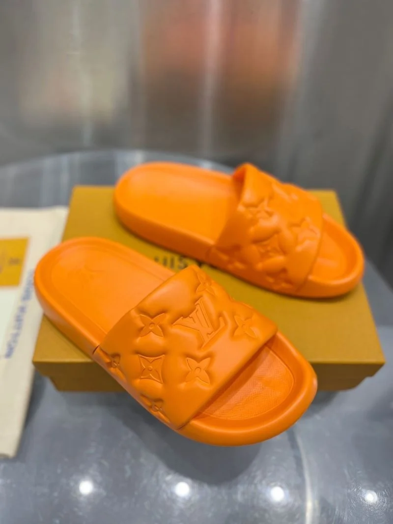 Thermal Louis Vuitton Slippers 31118