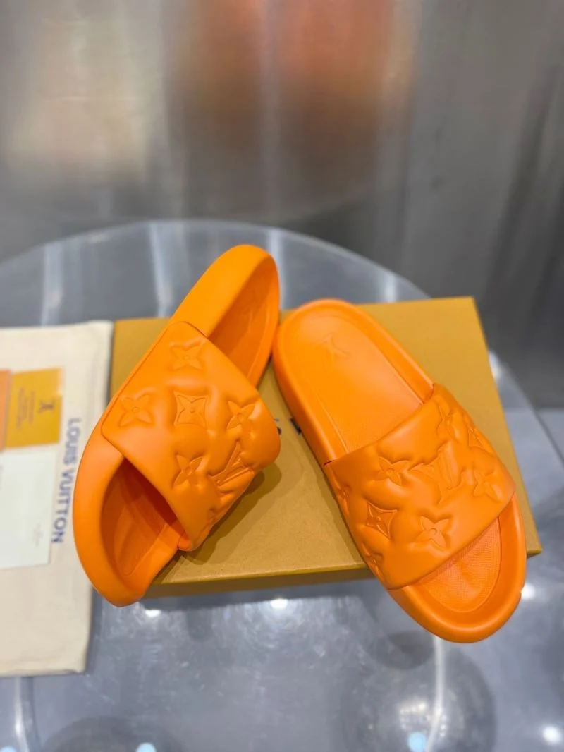 Thermal Louis Vuitton Slippers 31118