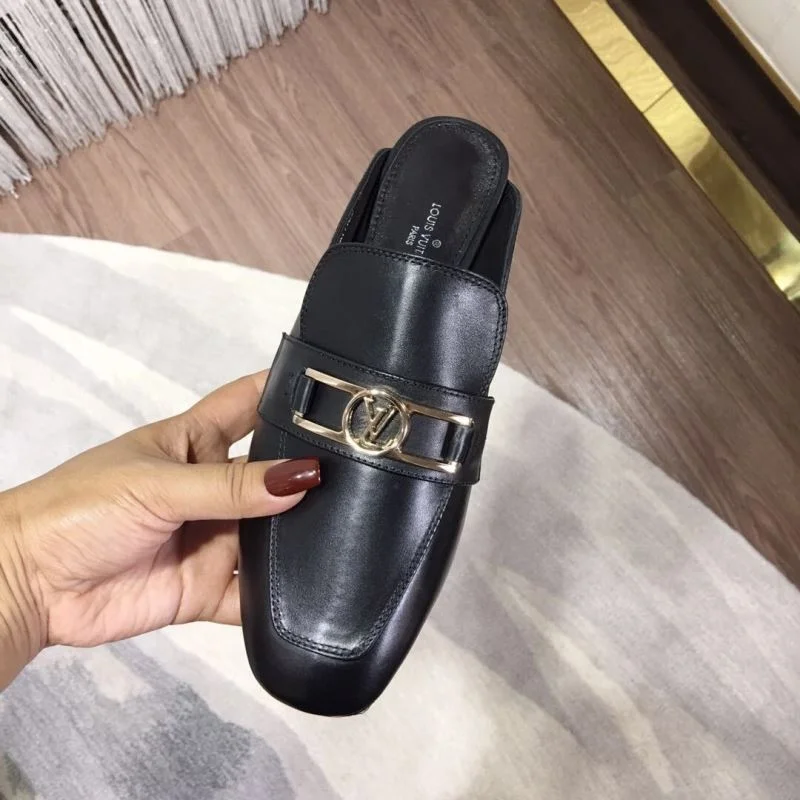 NewStyle Louis Vuitton Slippers 31106