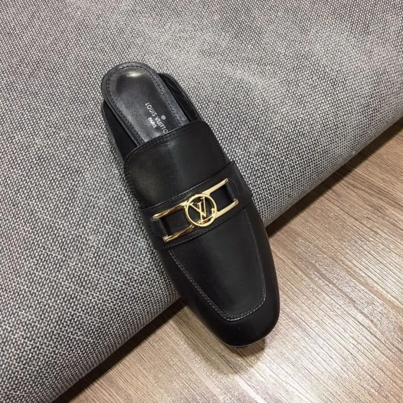 NewStyle Louis Vuitton Slippers 31106