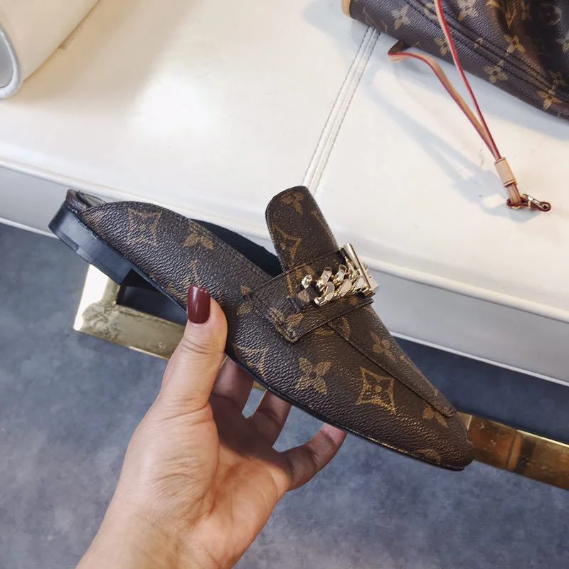 Stylish Louis Vuitton Slippers 31099
