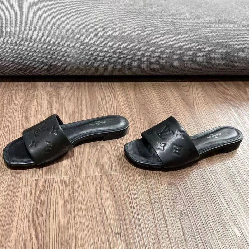 ZipUp Louis Vuitton Slippers 31087