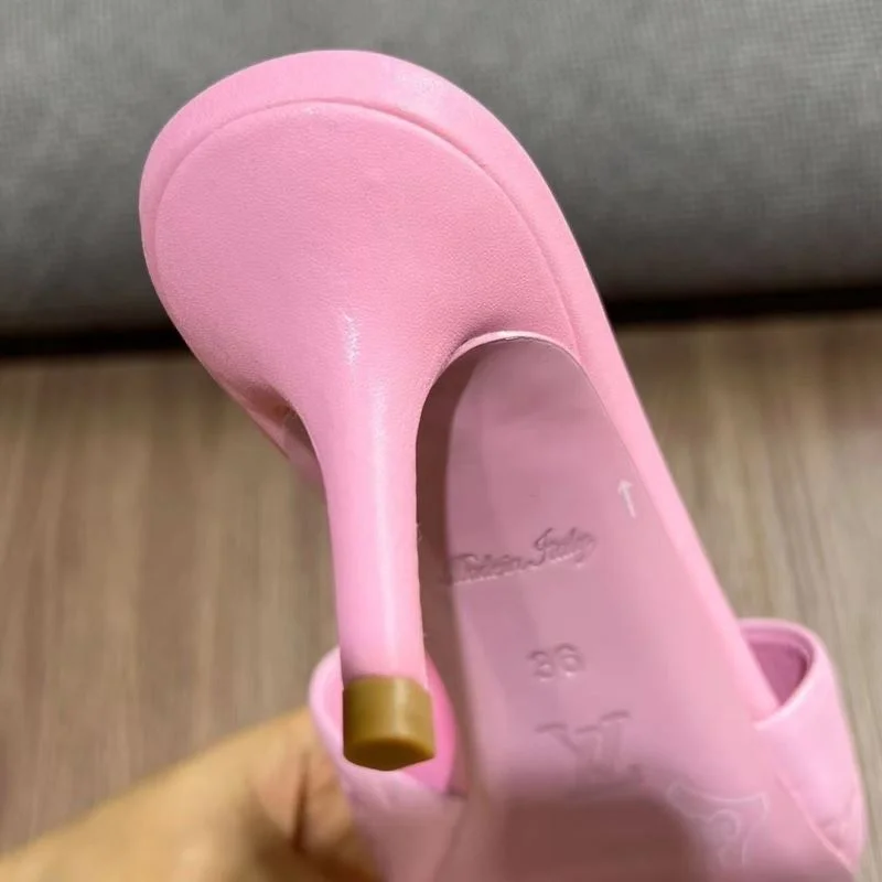 Louis Vuitton Slippers Sophisticated 31088
