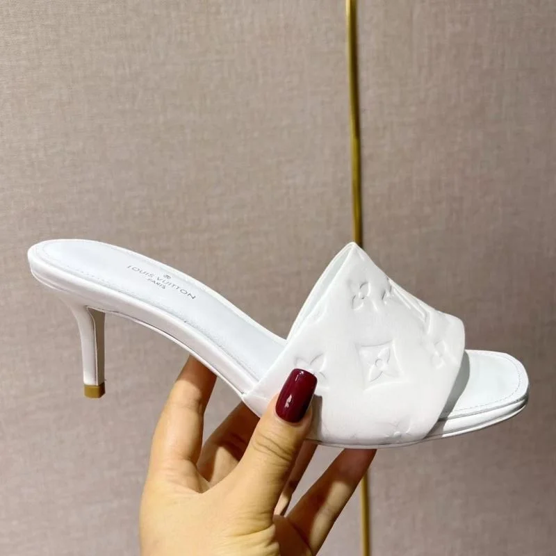 Trendsetting Louis Vuitton Slippers 31092