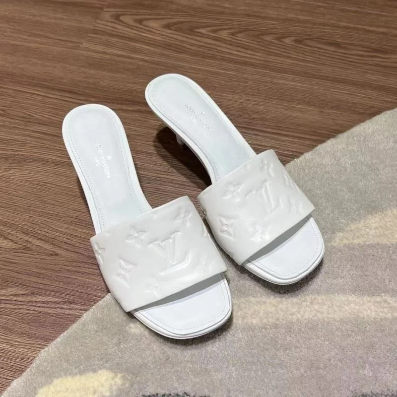 Trendsetting Louis Vuitton Slippers 31092